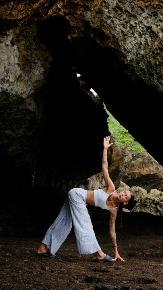 Лера — основатель Yoga by Akula, инструктор хатха-йоги на Бали